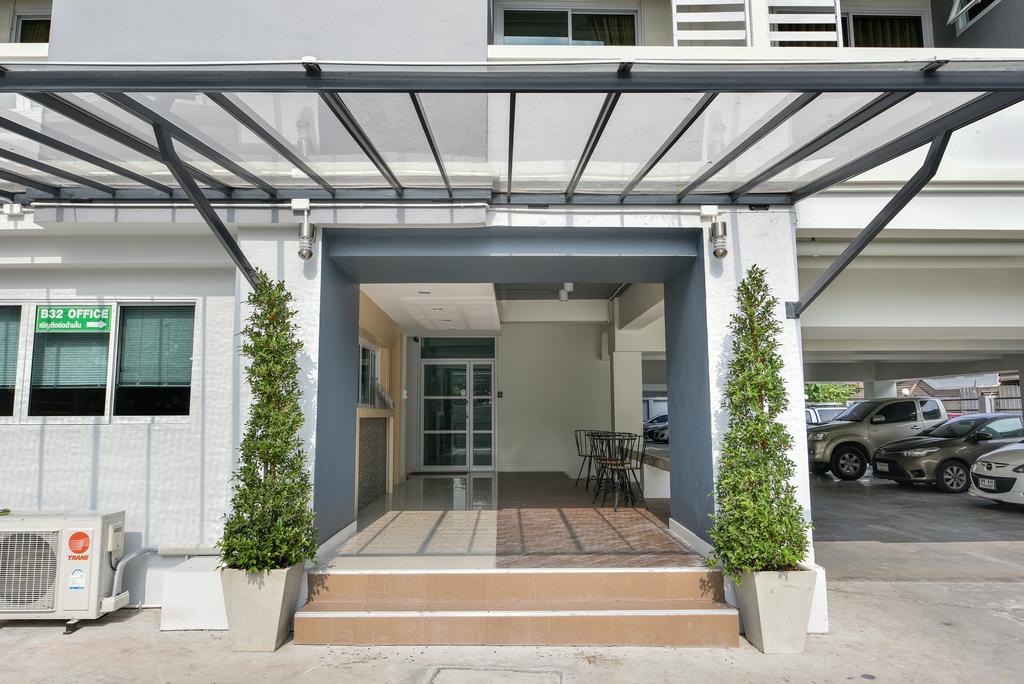 B32 Apartment Bangkok Exterior foto