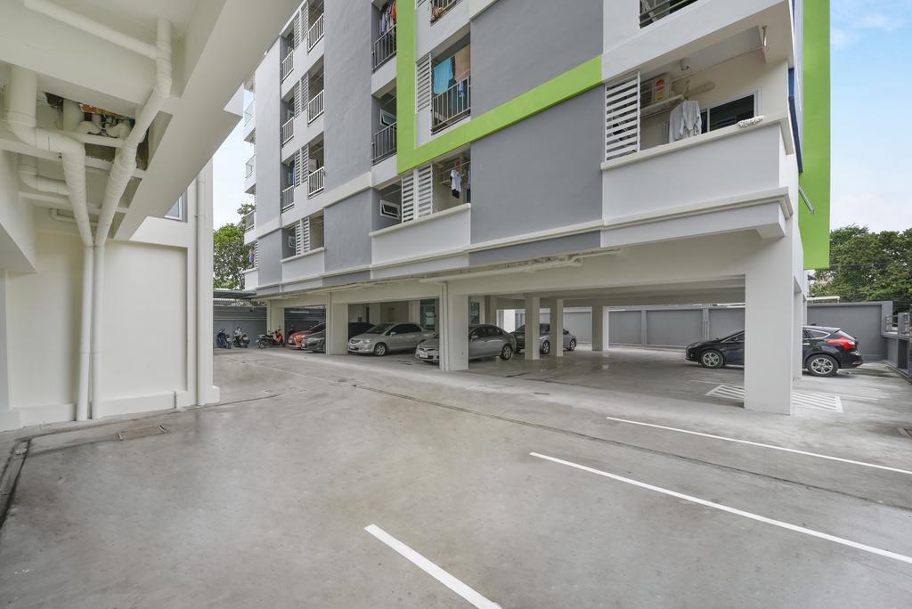 B32 Apartment Bangkok Exterior foto
